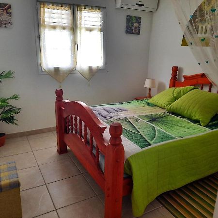 Vila Les Flamboyants Bareto Exteriér fotografie